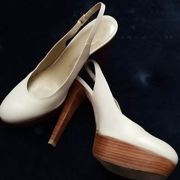 Stuart Weitzman heels - Picture 1 of 4